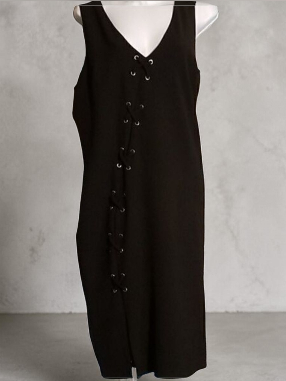 Bold Elements Black Dress Size L